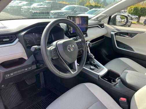 2023 Toyota RAV4 Hybrid Limited