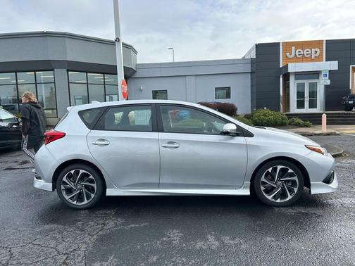 2017 Toyota Corolla iM Base