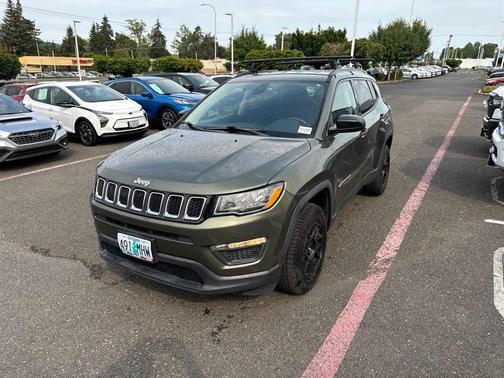 Olive Green Pearlcoat 2018 Jeep Compass Sport