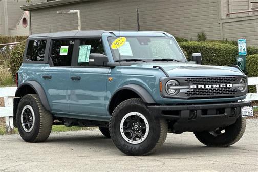 2022 Ford Bronco Badlands