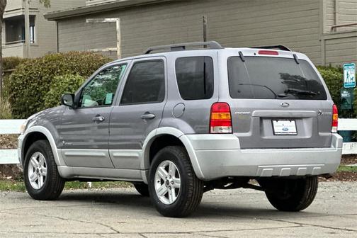 2007 Ford Escape Hybrid Base