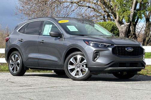 2025 Ford Escape Platinum