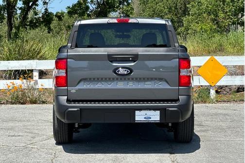 2025 Ford Maverick XL