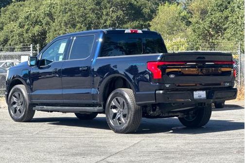 2025 Ford F-150 Lightning LARIAT