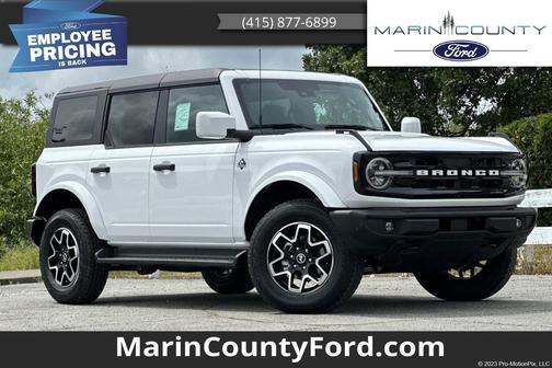 Oxford White 2026 Ford Bronco Outer Banks