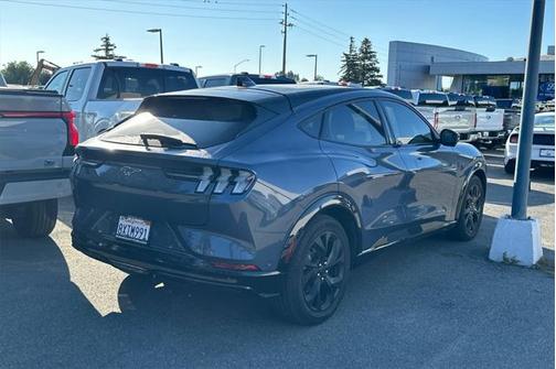 2021 Ford Mustang Mach-E Premium