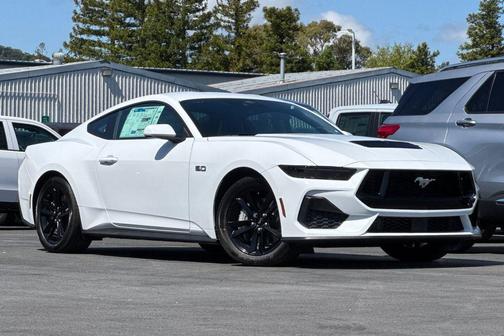 Oxford White 2026 Ford Mustang GT