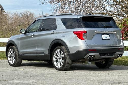 2023 Ford Explorer Platinum