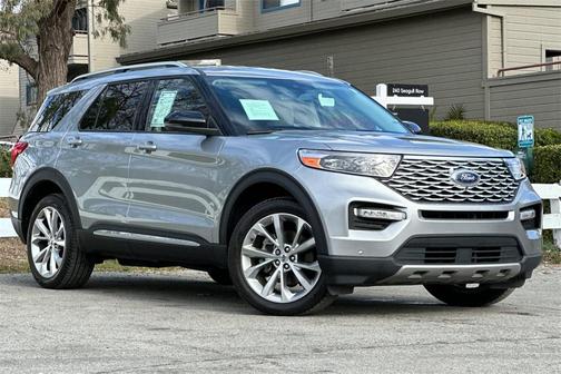 2023 Ford Explorer Platinum