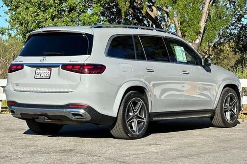 2024 Mercedes-Benz GLS 450 4MATIC
