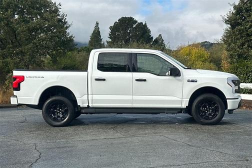 2025 Ford F-150 Lightning XLT