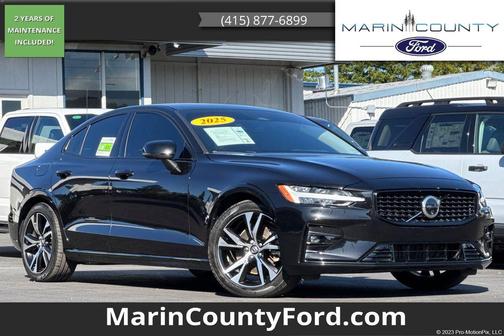 Onyx Black Metallic 2025 Volvo S60 B5 Plus