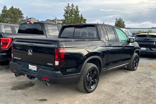 2023 Honda Ridgeline Black