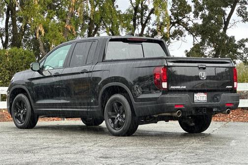 2023 Honda Ridgeline Black