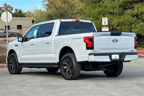 2025 Ford F-150 Lightning Flash