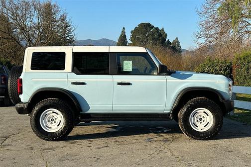 2025 Ford Bronco Heritage Edition