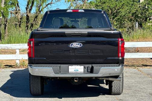 Black Metallic 2025 Ford F-150 XLT