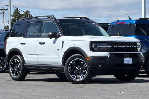 Oxford White 2026 Ford Bronco Sport Outer Banks