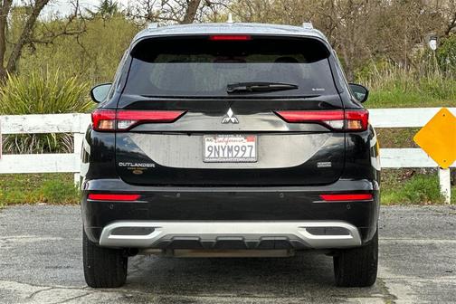 2024 Mitsubishi Outlander SEL Platinum Edition S-AWC