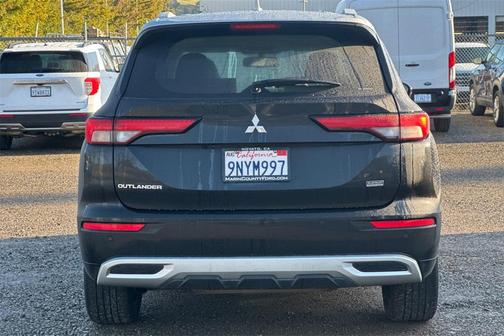 2024 Mitsubishi Outlander SEL Platinum Edition S-AWC