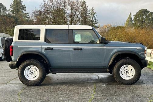 2025 Ford Bronco Heritage Edition