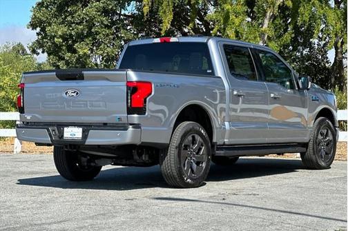 2025 Ford F-150 Lightning Flash