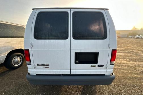 2013 Ford E350 Super Duty XL