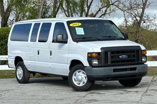 2013 Ford E350 Super Duty XL