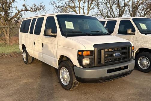 2013 Ford E350 Super Duty XL