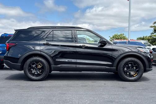 Agate Black Metallic 2026 Ford Explorer Tremor