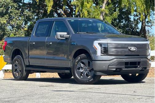 2025 Ford F-150 Lightning LARIAT