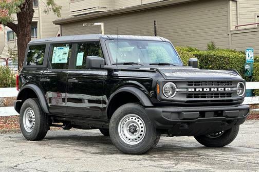 2025 Ford Bronco Base