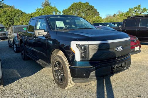 2025 Ford F-150 Lightning Flash