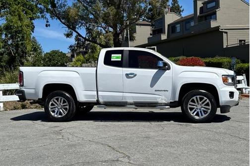 2017 GMC Canyon SLT