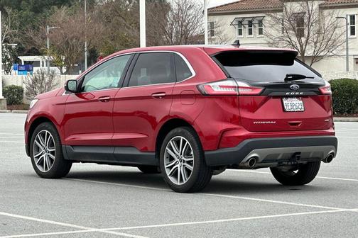 Rapid Red Metallic Tinted Clearcoat 2022 Ford Edge Titanium