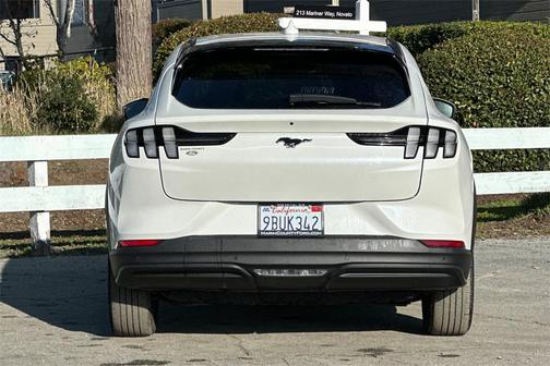 2022 Ford Mustang Mach-E Select