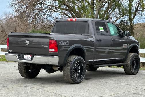 2018 RAM 2500 Tradesman Crew Cab 4x4 6'4' Box
