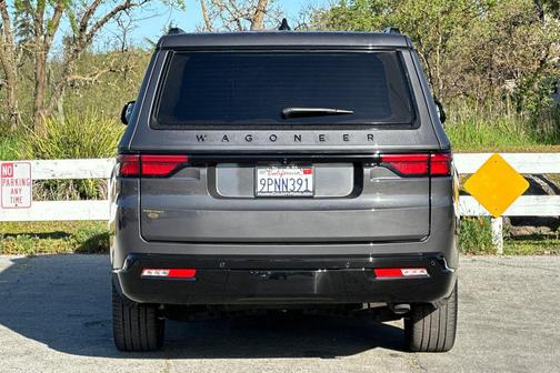 2024 Jeep Wagoneer L Series II Carbide 4x4