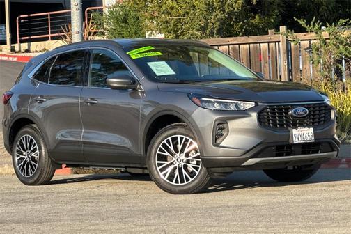 2025 Ford Escape PHEV SE