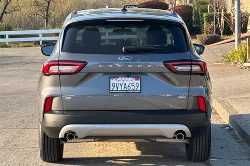 2025 Ford Escape PHEV SE