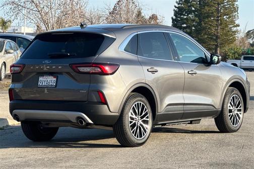 2025 Ford Escape PHEV SE