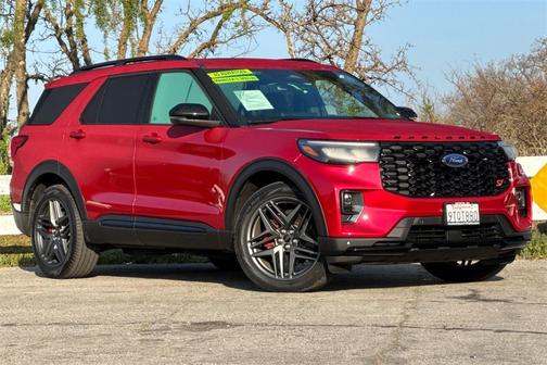 2025 Ford Explorer ST