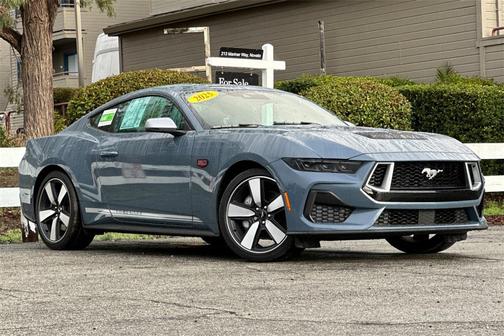 2025 Ford Mustang GT Premium