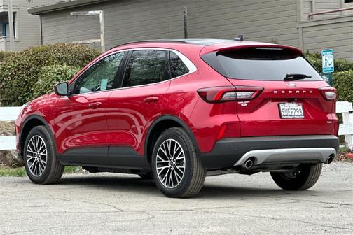 2025 Ford Escape PHEV SE