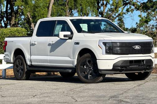 2025 Ford F-150 Lightning Platinum