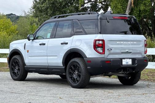 Space White Metallic 2026 Ford Bronco Sport Badlands