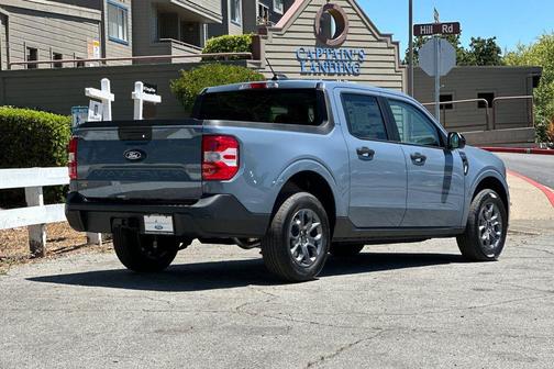 Azure Gray Metallic Tri-Coat 2026 Ford Maverick XLT