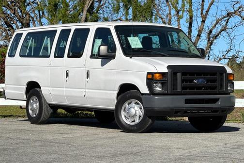 2012 Ford E350 Super Duty XL