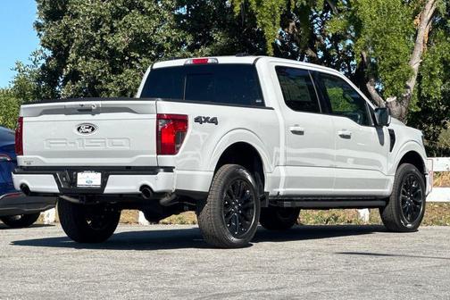 Avalanche 2026 Ford F-150 XLT