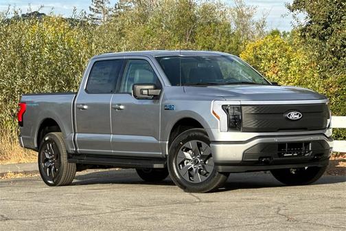 2025 Ford F-150 Lightning Flash